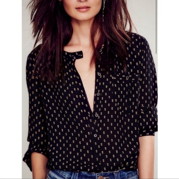 Free People Printed Deep V Boyfriend Shirt - Picture 2 of 6